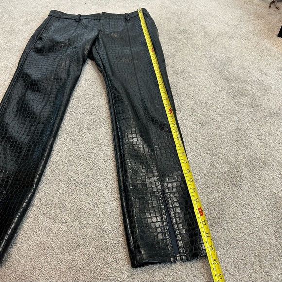 Zara Women Black Croc embossed Animal Faux Leather Pleather Vegan Pants M NWOT - Picture 15 of 17